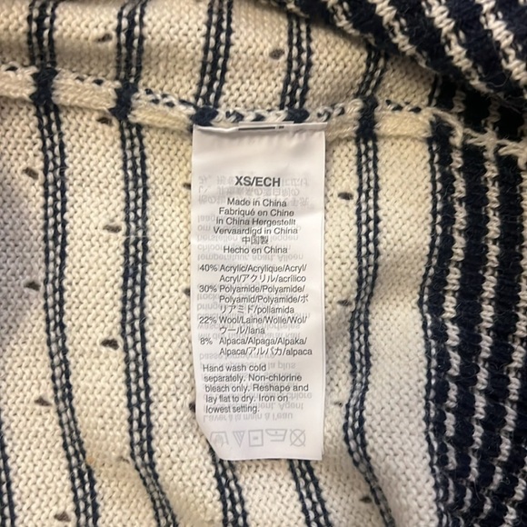 J. Crew Wool and Alpaca Blend Lightweight Horizontal Stripe Sweater, Sz. XS. - Picture 8 of 13